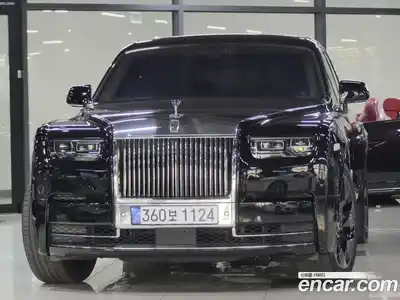 Rolls-Royce Phantom, 2023