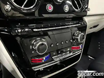 Rolls-Royce Phantom 2023 6.7 Автомат в Москве № 407296, миниатюра 11