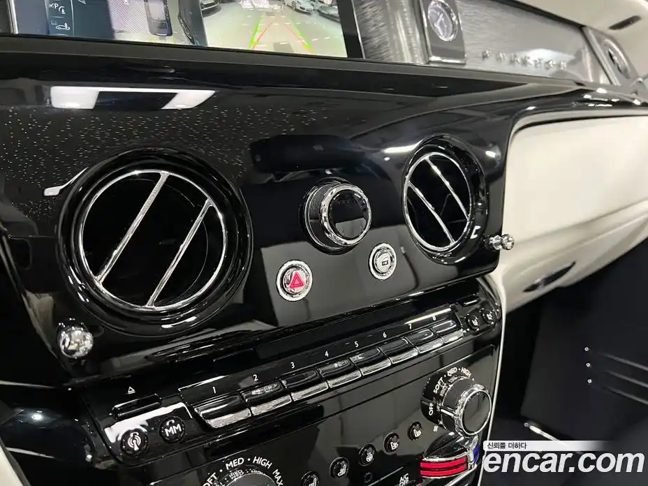 Rolls-Royce Phantom 2023 6.7 Автомат в Москве № 407296, фото 10