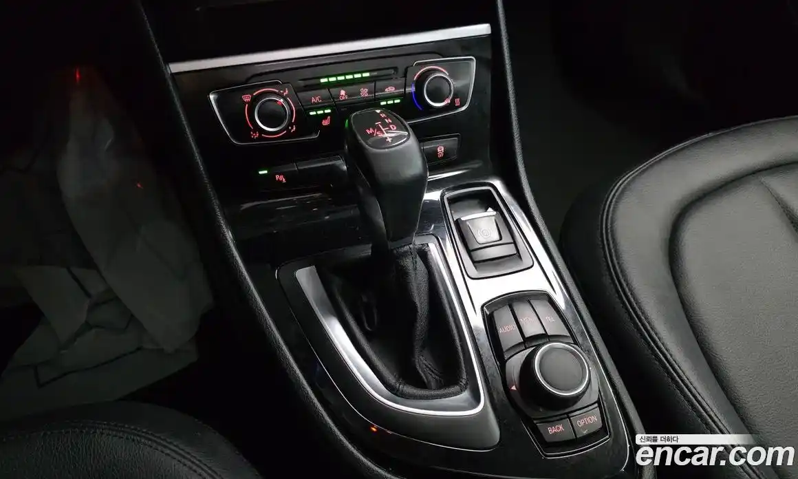 BMW 2-Series 2016 2.0 Автомат в Москве № 408687, фото 9