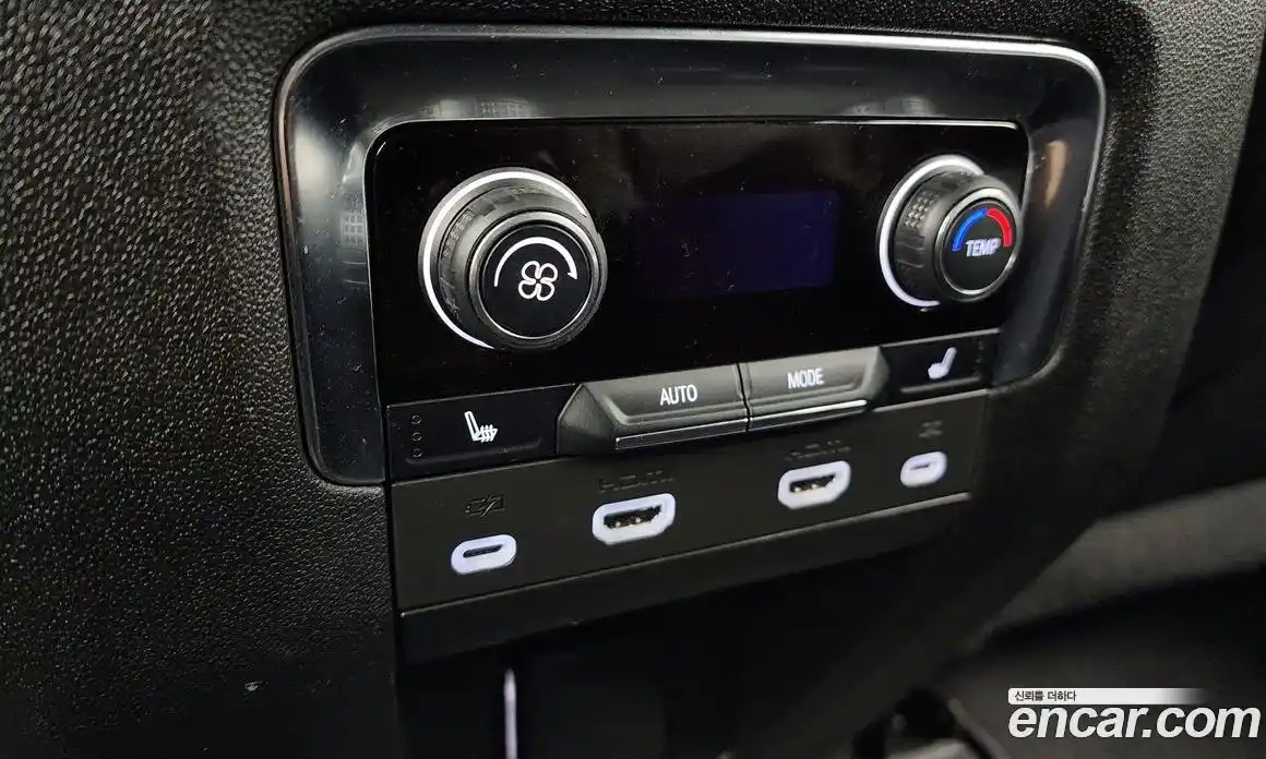 Chevrolet Tahoe 2022 6.2 Автомат в Москве № 42005, фото 19