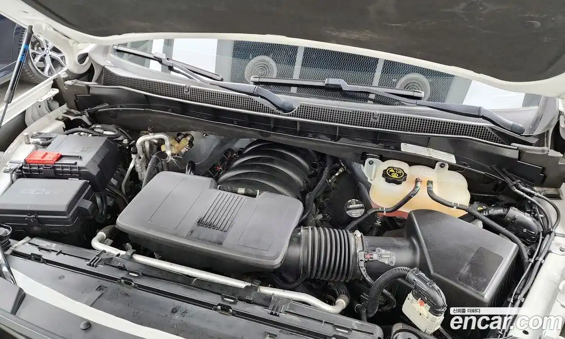 Chevrolet Tahoe 2022 6.2 Автомат в Москве № 42005, фото 6