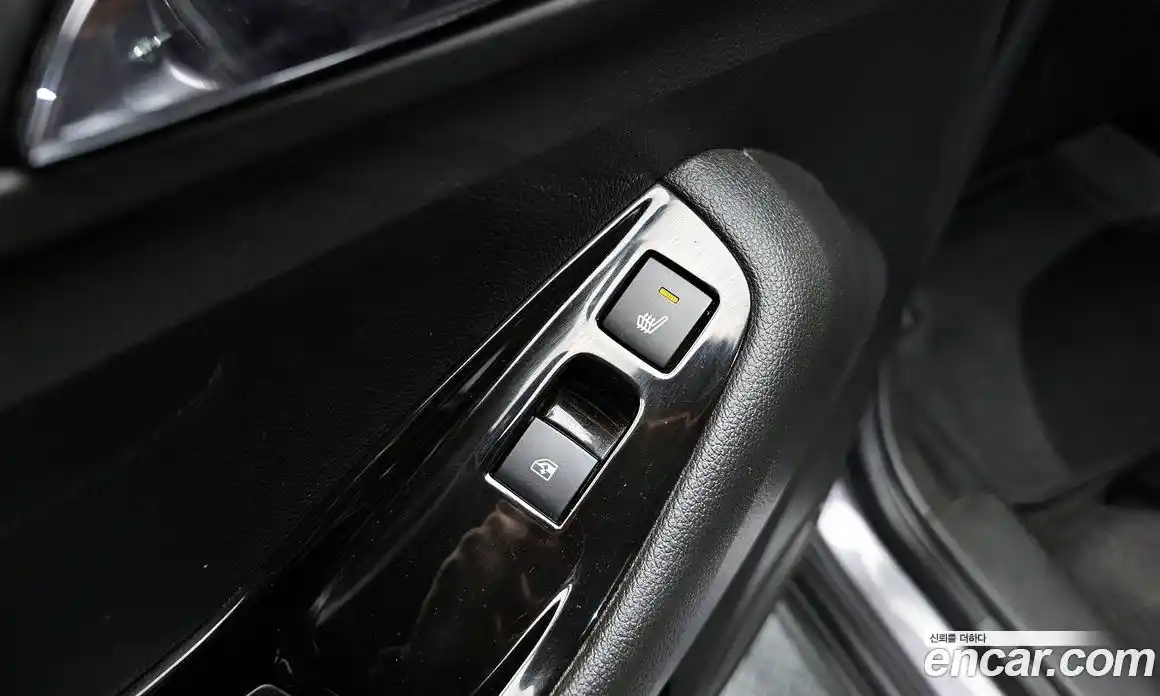 Chevrolet Orlando 2014 2.0 Автомат в Москве № 42043, фото 17