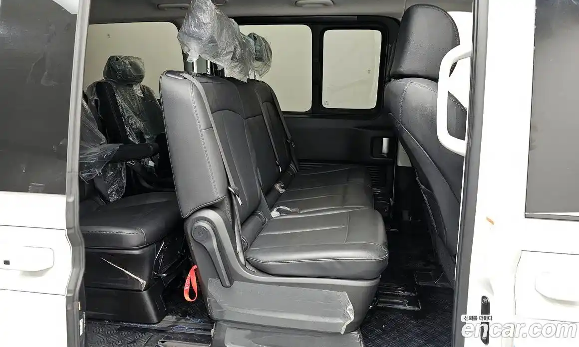Hyundai Staria 2025 1.6 Автомат в Москве № 48643, фото 9