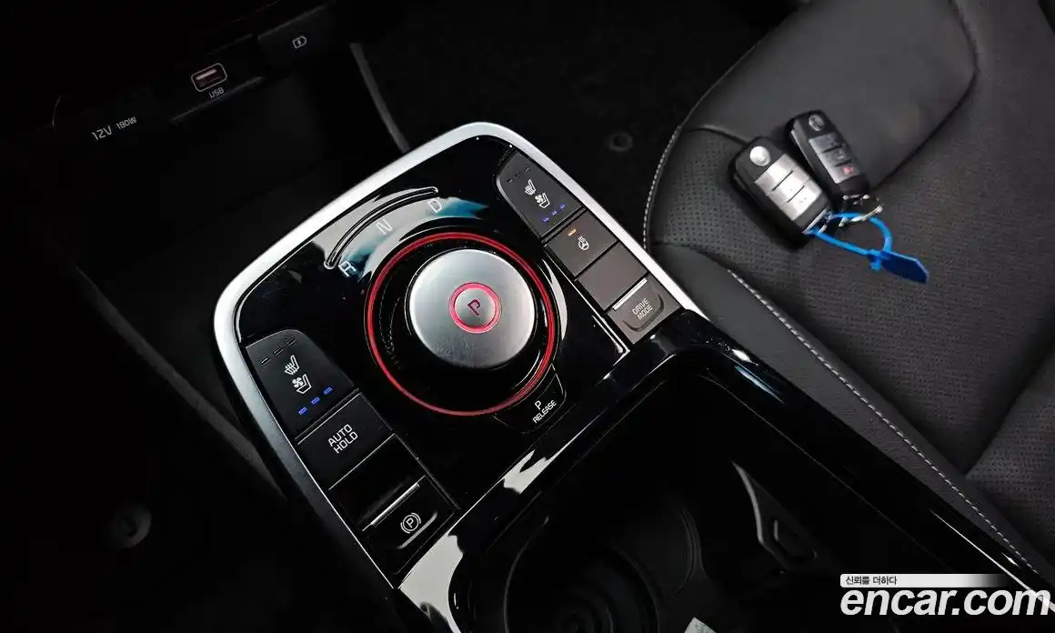 Kia Niro 2020 0.2 Автомат в Москве № 51063, фото 20