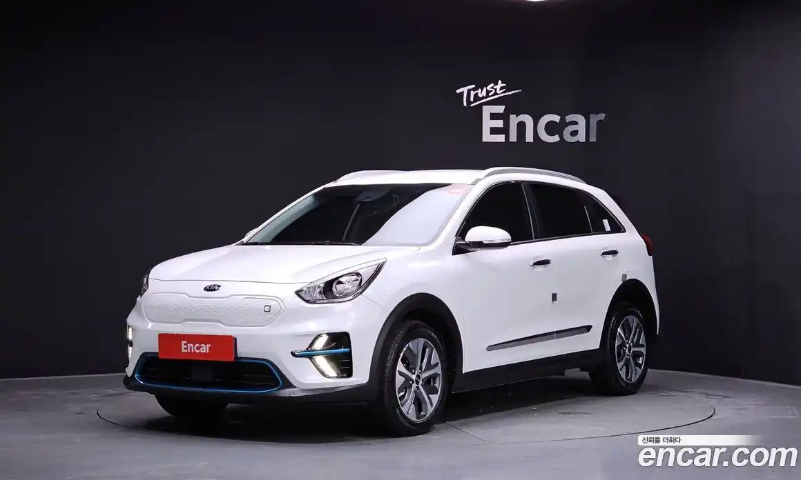 Kia Niro 2020 0.2 Автомат в Москве № 51063, фото 4
