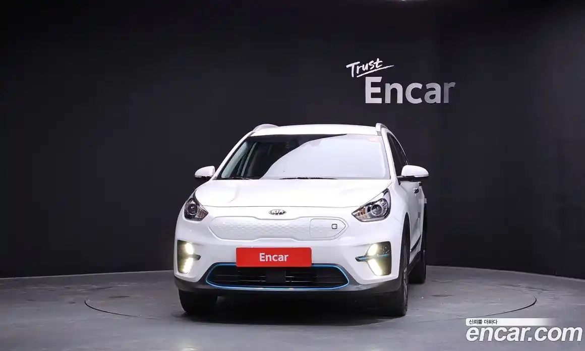 Kia Niro 2020 0.2 Автомат в Москве № 51063, фото 9