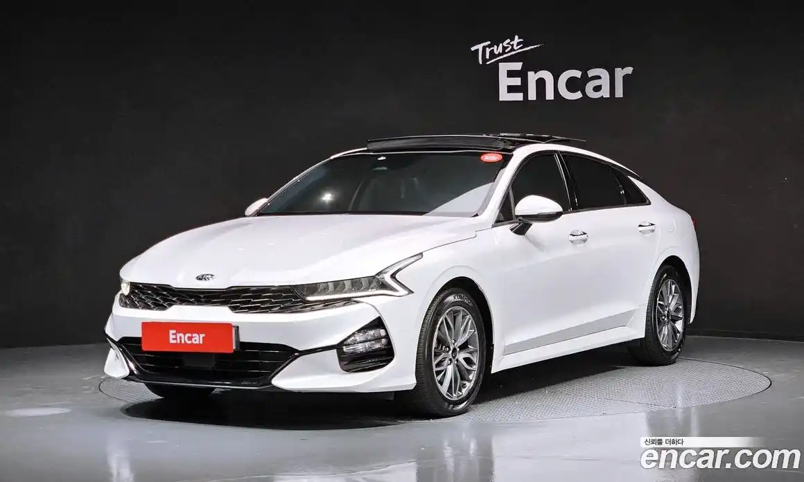 Kia K5 2020 2.0 Автомат в Москве № 55064, фото 1