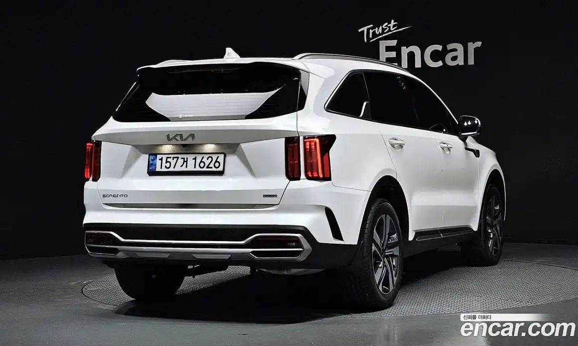 Kia Sorento 2023 1.6 Автомат в Москве № 55336, фото 17