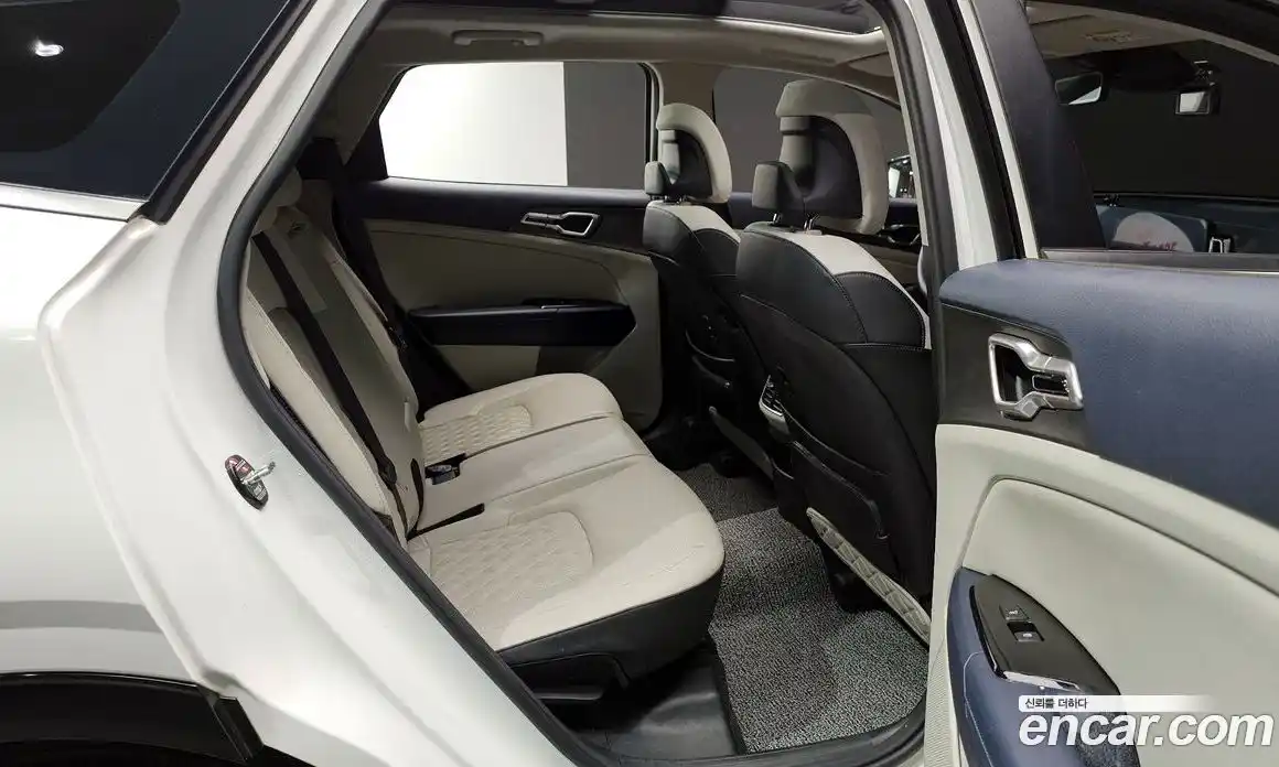 Kia Sportage 2022 1.6 Автомат в Москве № 56287, фото 7