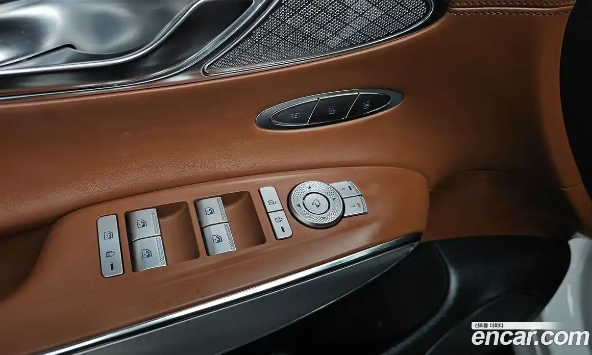 Genesis GV70 2023 2.5 Автомат в Москве № 58060, фото 17