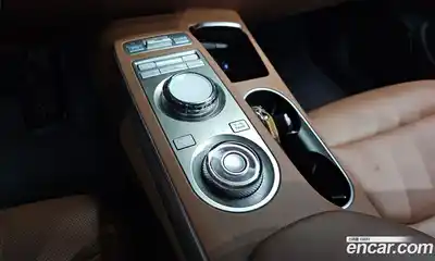 Genesis GV70 2023 2.5 Автомат в Москве № 58060, миниатюра 9