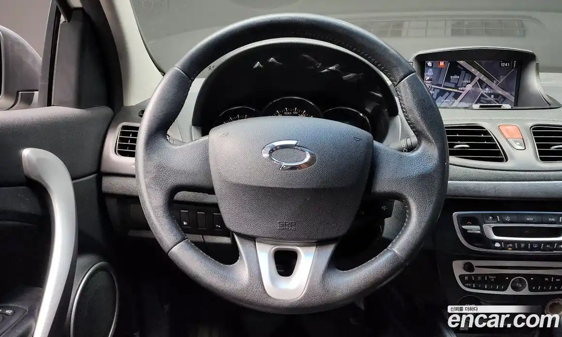 Renault SM3 2010 1.6 Автомат в Москве № 820, фото 13