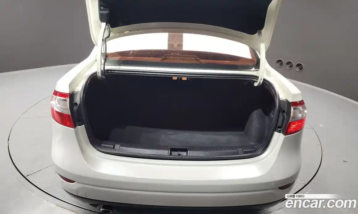 Renault SM3 2010 1.6 Автомат в Москве № 820, фото 20