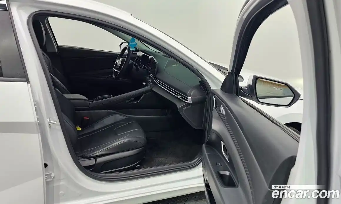 Hyundai Avante 2024 1.6 Автомат в Москве № 90480, фото 16