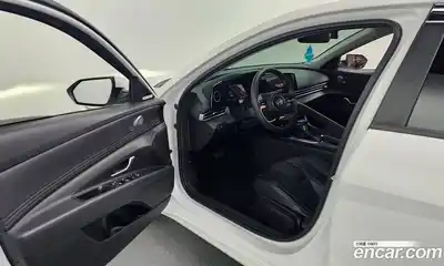 Hyundai Avante 2024 1.6 Автомат в Москве № 90480, миниатюра 4