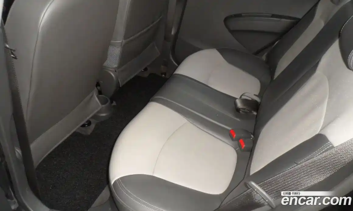 Chevrolet Spark 2012 1.0 Автомат в Москве № 99219, фото 7