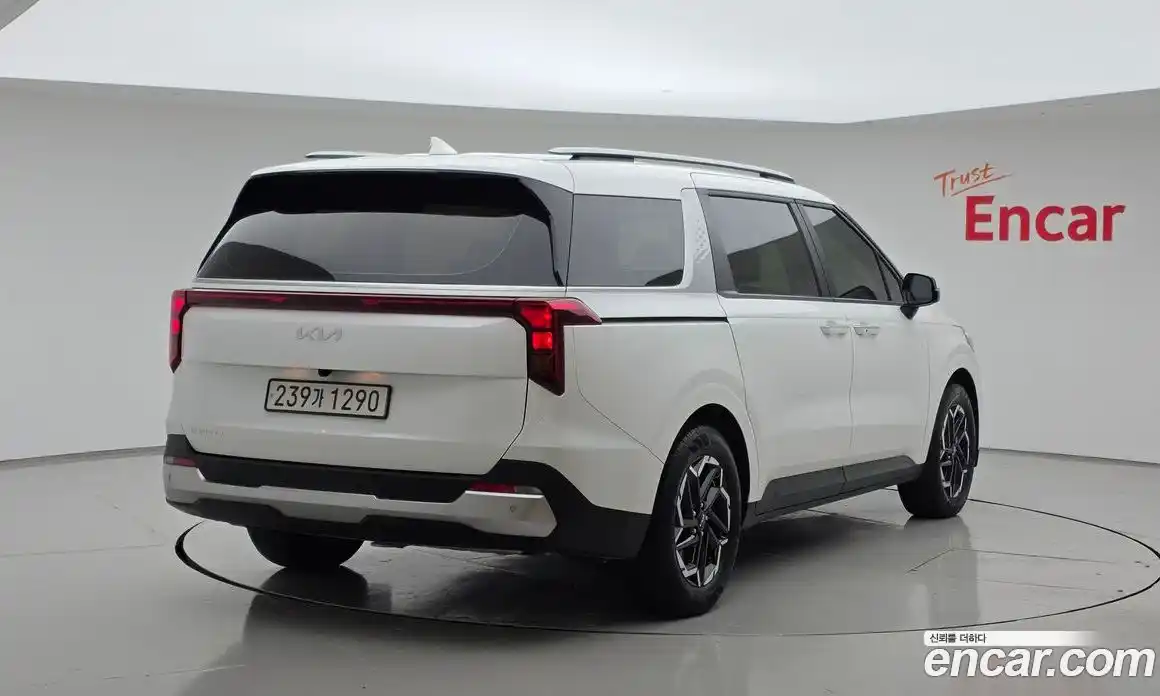 Kia Canival 2024 2.2 Автомат в Москве № 102347, фото 20