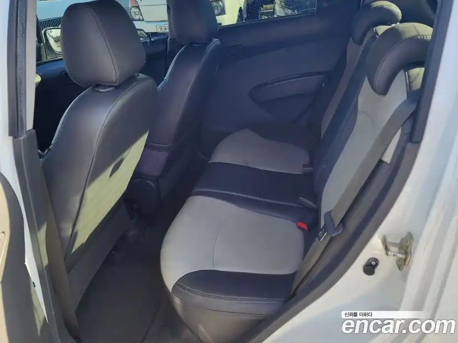 Chevrolet Spark 2012 1.0 Автомат в Москве № 104878, фото 11