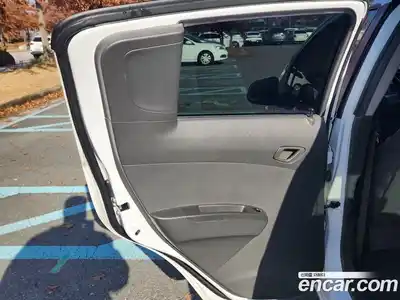 Chevrolet Spark 2012 1.0 Автомат в Москве № 104878, миниатюра 12