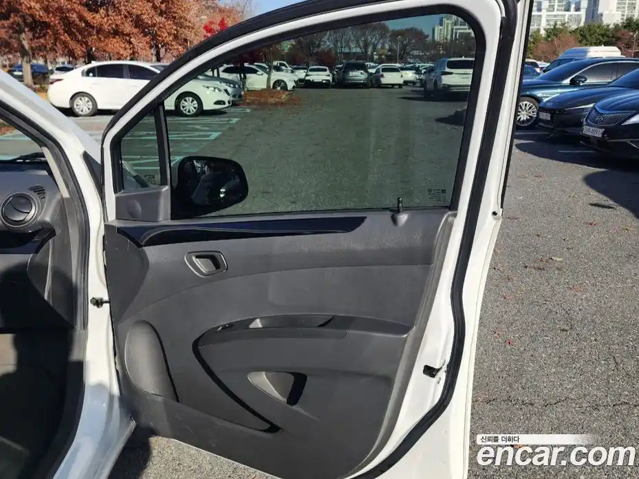 Chevrolet Spark 2012 1.0 Автомат в Москве № 104878, фото 16