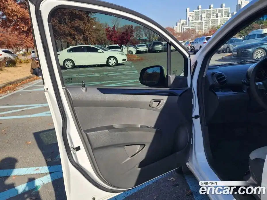 Chevrolet Spark 2012 1.0 Автомат в Москве № 104878, фото 10