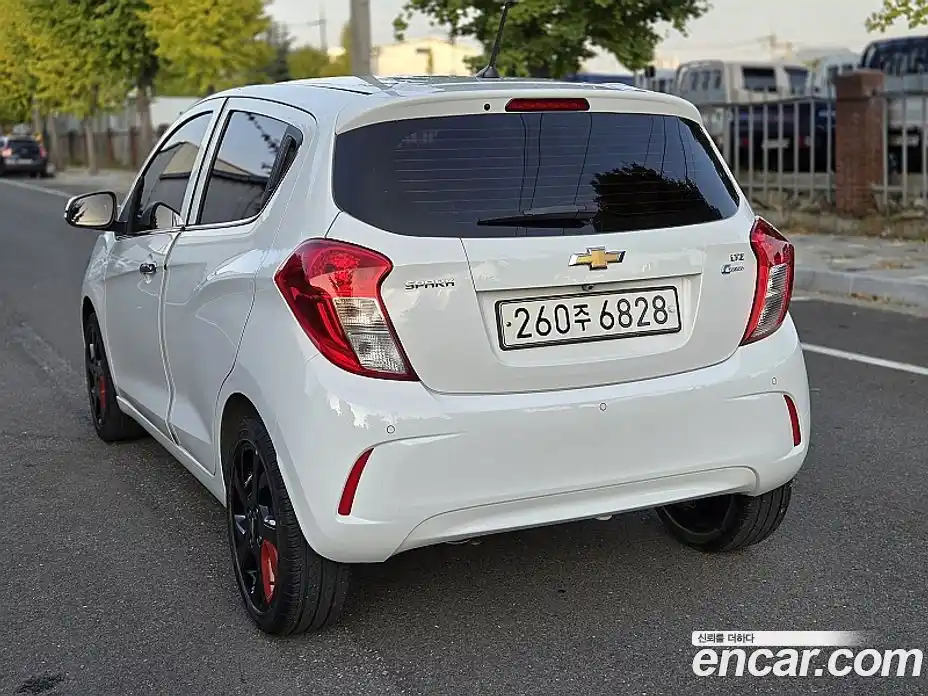Chevrolet Spark 2018 1.0 Автомат в Москве № 104920, фото 17