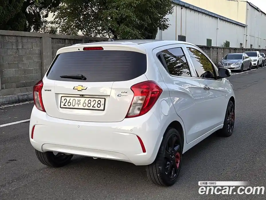 Chevrolet Spark 2018 1.0 Автомат в Москве № 104920, фото 18