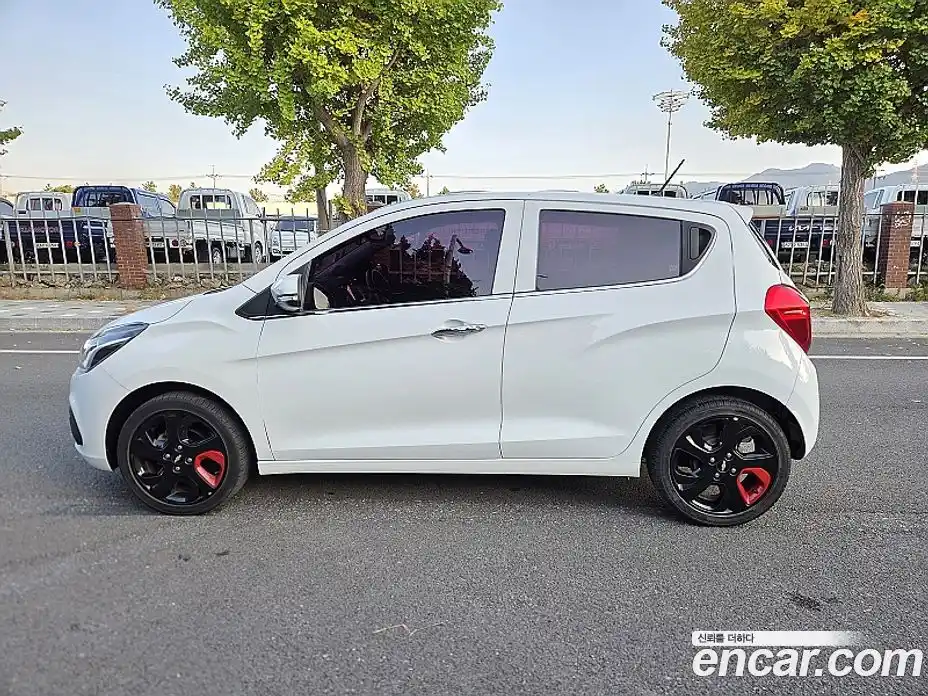 Chevrolet Spark 2018 1.0 Автомат в Москве № 104920, фото 19