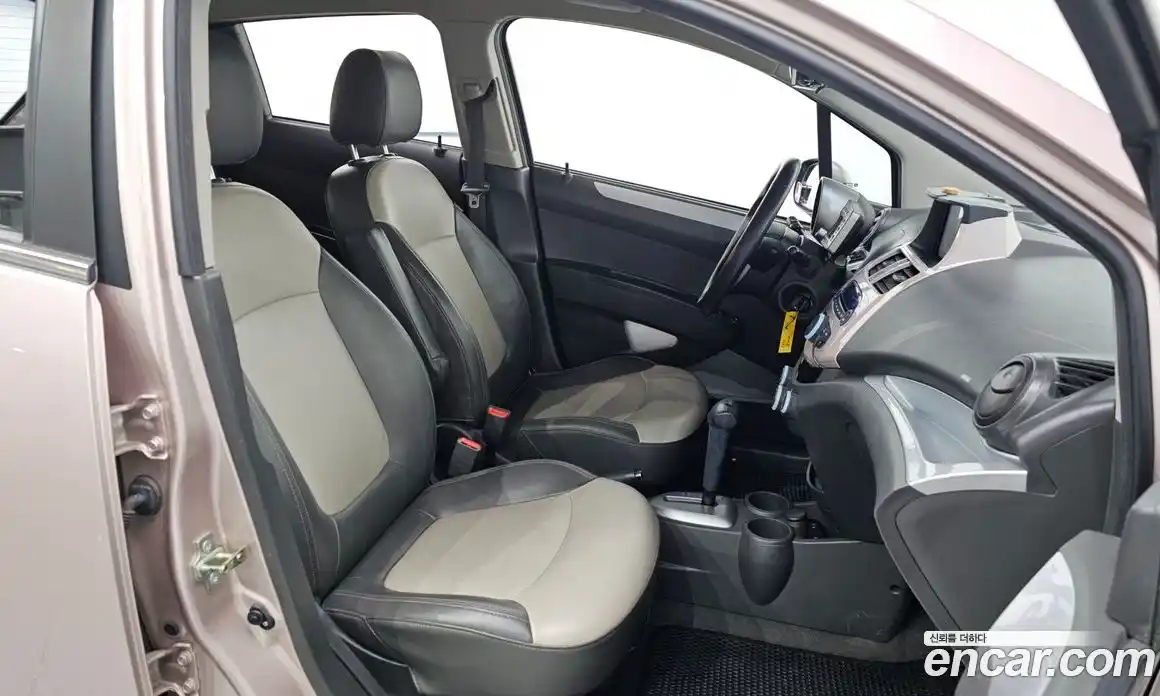 Chevrolet Spark 2012 1.0 Автомат в Москве № 105452, фото 7