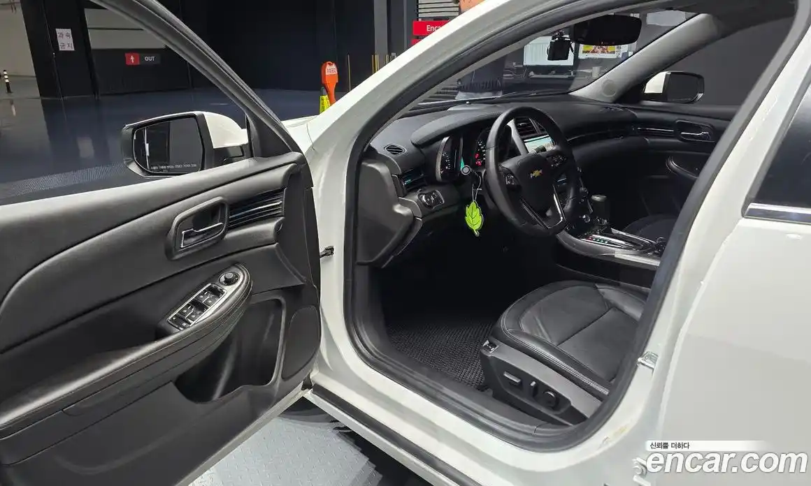 Chevrolet Malibu 2016 2.0 Автомат в Москве № 105683, фото 2