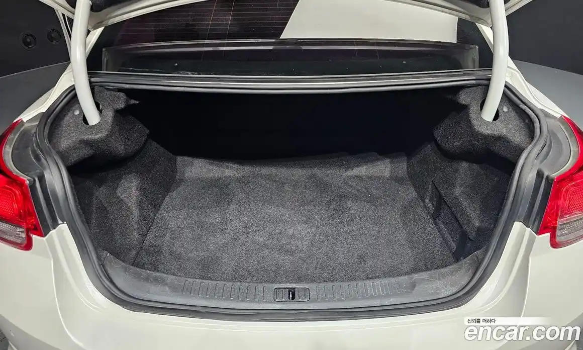 Chevrolet Malibu 2016 2.0 Автомат в Москве № 105683, фото 3