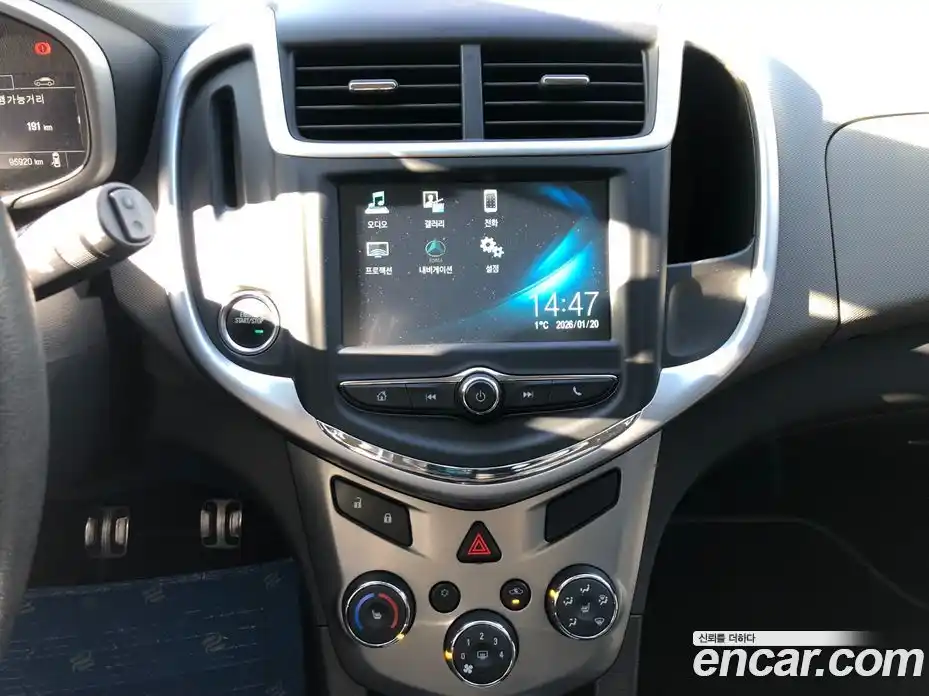 Chevrolet Aveo 2017 1.4 Механическая в Москве № 105952, фото 13