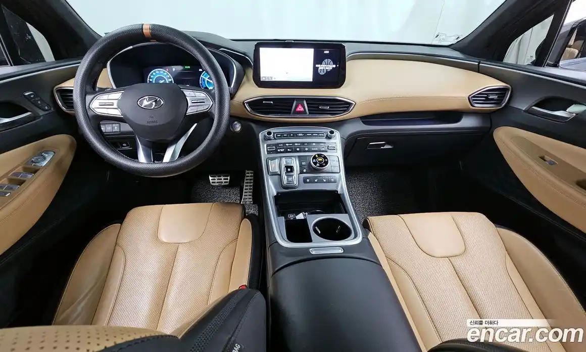 Hyundai Santa Fe 2023 1.6 Автомат в Москве № 109385, фото 7