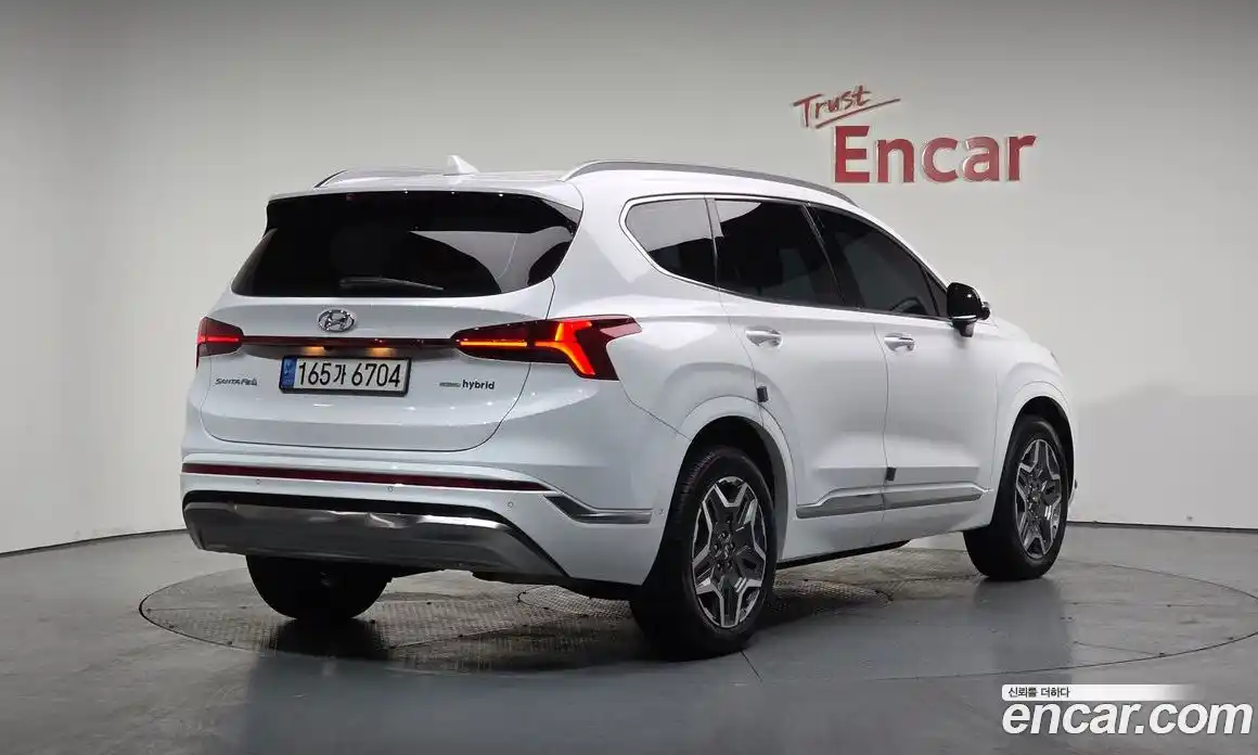 Hyundai Santa Fe 2023 1.6 Автомат в Москве № 110219, фото 18