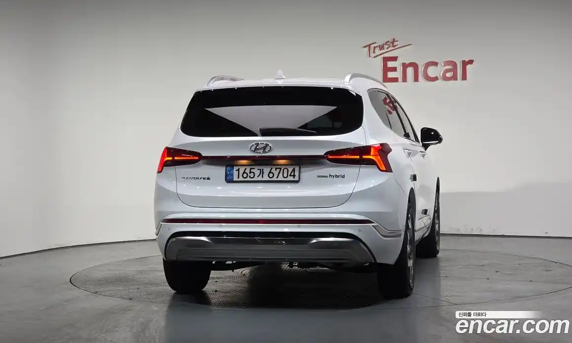 Hyundai Santa Fe 2023 1.6 Автомат в Москве № 110219, фото 20