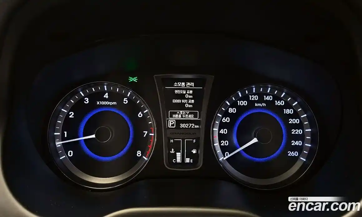 Hyundai Grandeur 2014 2.4 Автомат в Москве № 110472, фото 12