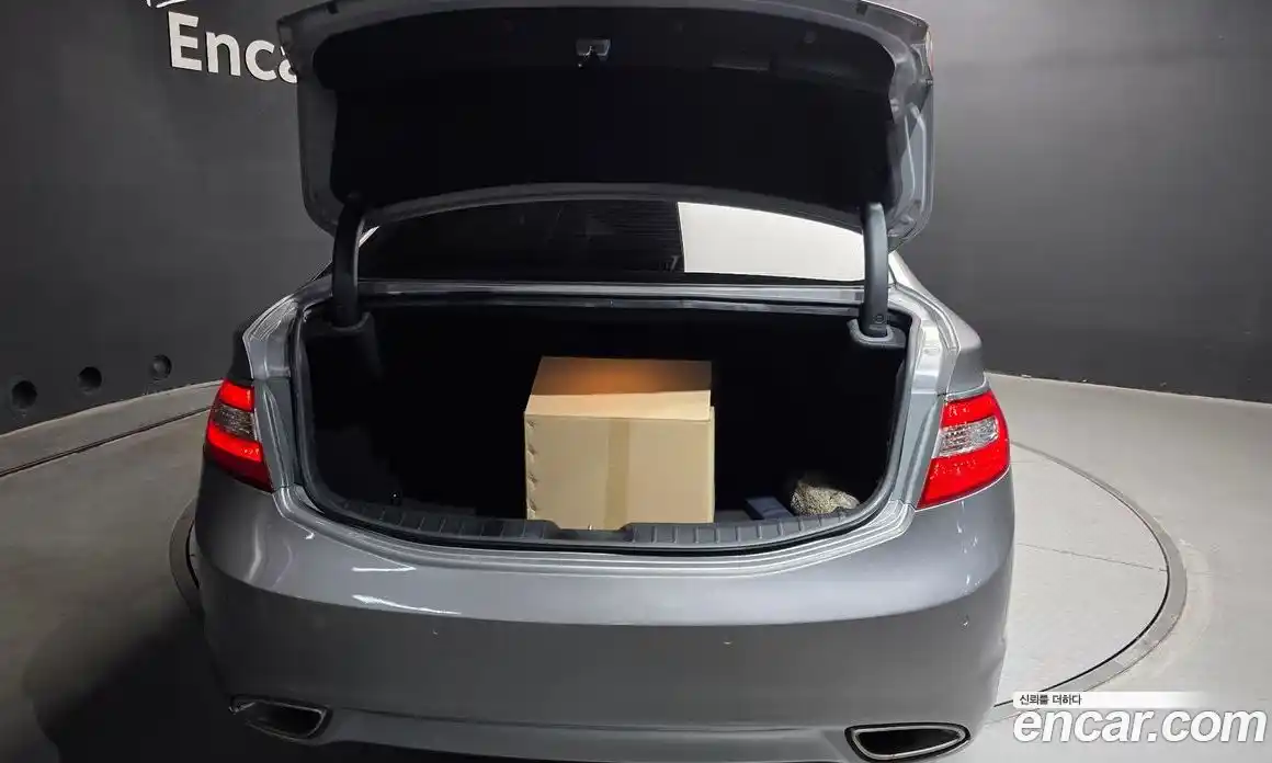 Hyundai Grandeur 2014 2.4 Автомат в Москве № 110472, фото 18