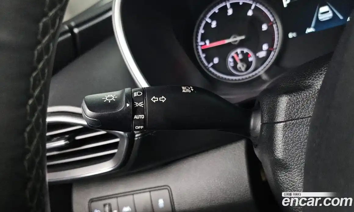 Hyundai Santa Fe 2021 2.2 Автомат в Москве № 112789, фото 8