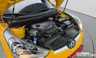 Hyundai Veloster 2017 1.6 Автомат в Москве № 113338, миниатюра 11