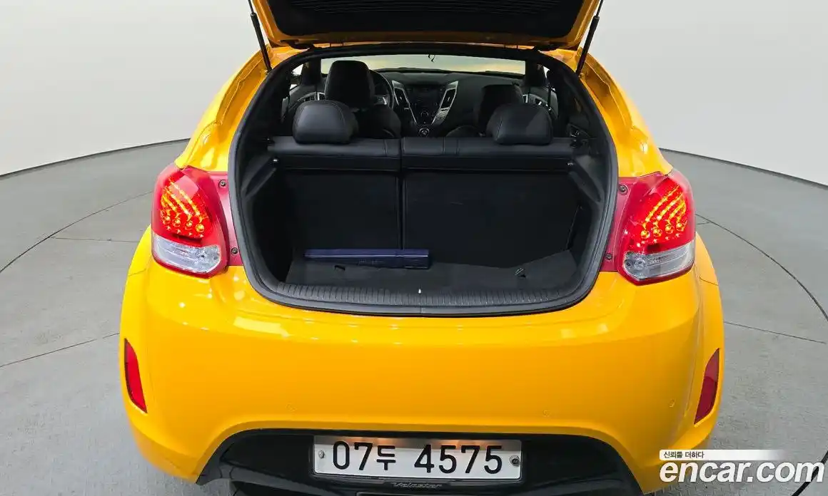 Hyundai Veloster 2017 1.6 Автомат в Москве № 113338, фото 3