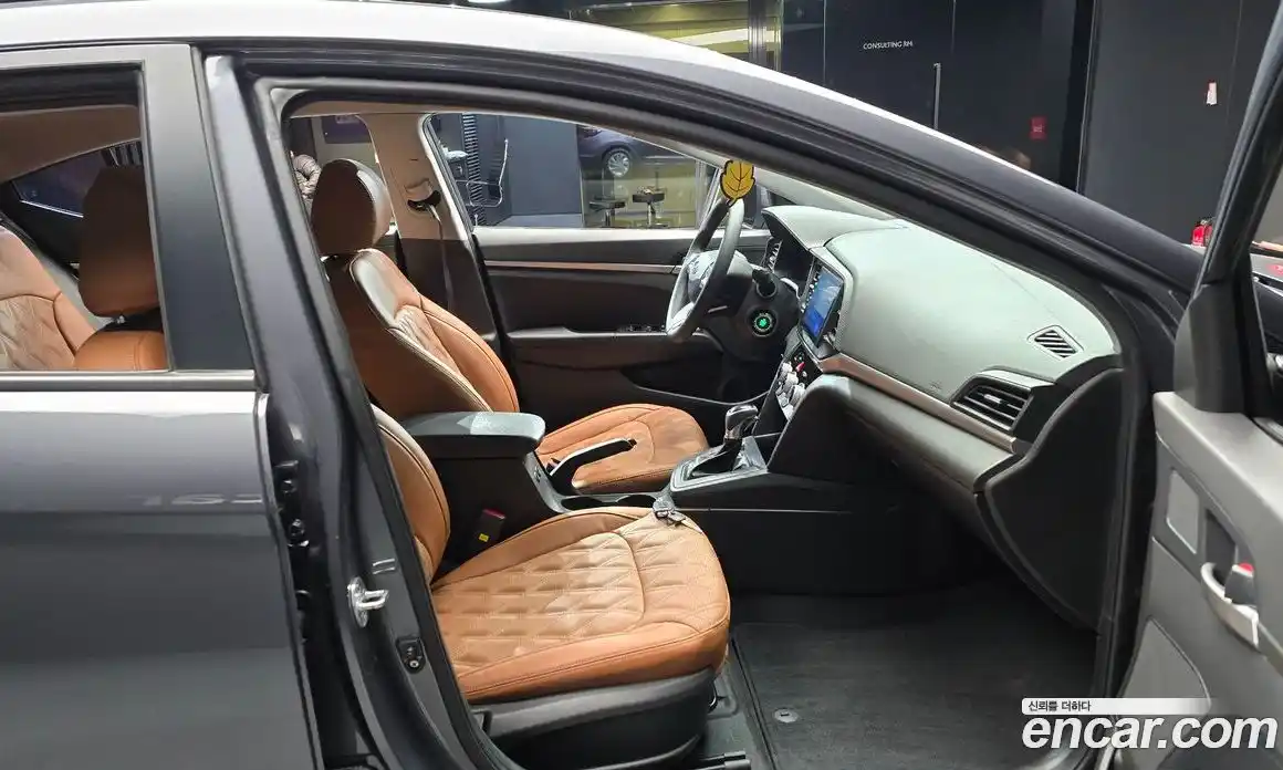 Hyundai Avante 2020 1.6 Автомат в Москве № 115392, фото 11