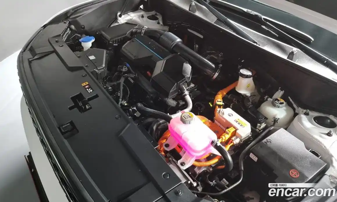 Hyundai Santa Fe 2024 1.6 Автомат в Москве № 119784, фото 6