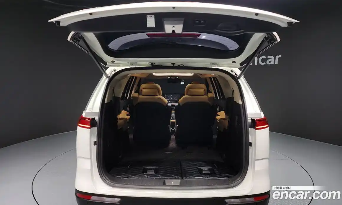 Kia Canival 2023 2.2 Автомат в Москве № 122297, фото 12