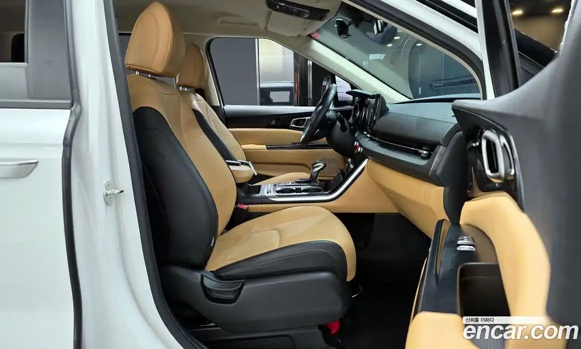 Kia Canival 2023 3.5 Автомат в Москве № 123027, фото 20