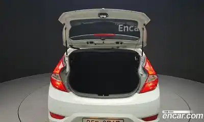 Hyundai Accent 2016 1.6 Автомат в Москве № 124851, миниатюра 5