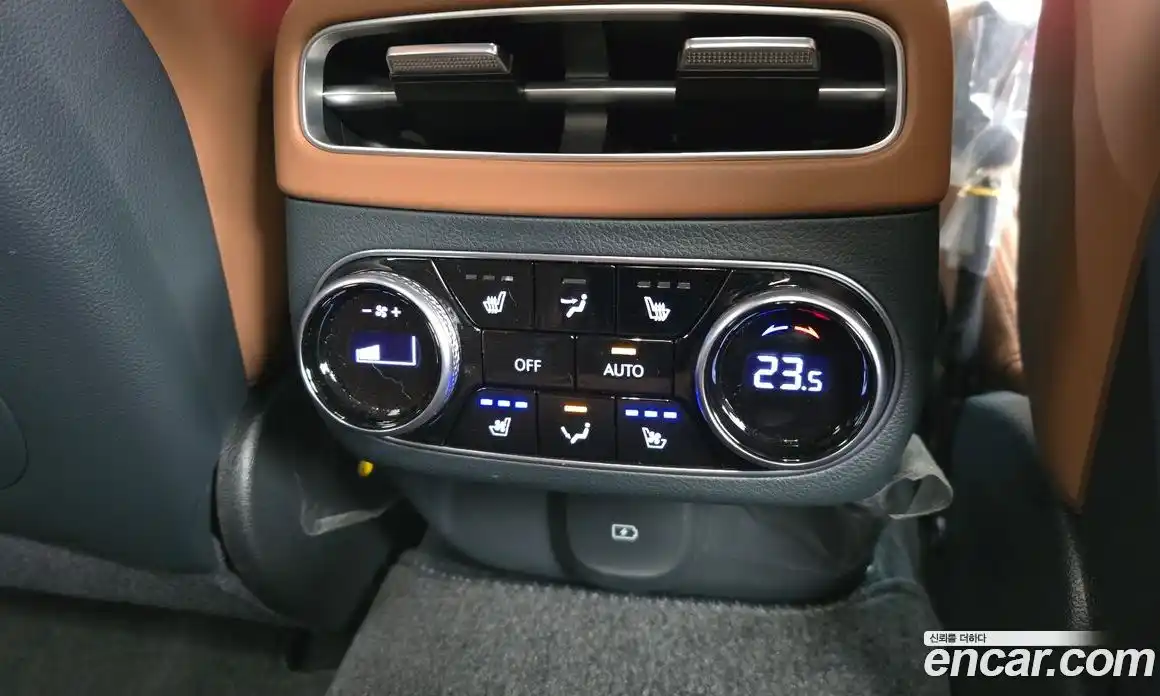 Genesis GV70 2024 2.5 Автомат в Москве № 12906, фото 20