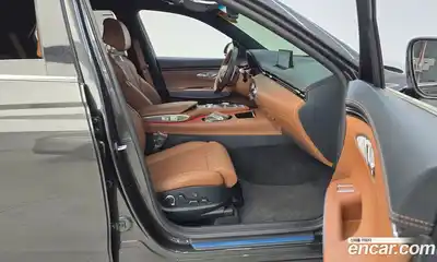 Genesis GV70 2024 2.5 Автомат в Москве № 12906, миниатюра 2