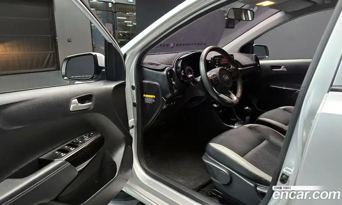 Kia Morning 2017 1.0 Автомат в Москве № 130055, фото 20