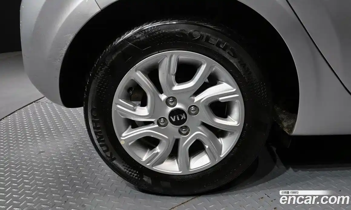 Kia Morning 2017 1.0 Автомат в Москве № 130055, фото 3